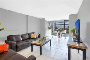 200 Leslie Dr 526 Hallandale Beach, FL 33009 - MLS#A11889758