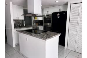 2410 Ne 10th St 123 Hallandale Beach, FL 33009 - MLS#A11889770