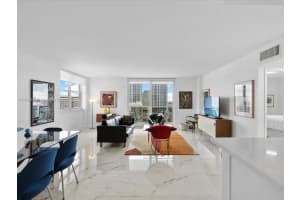 336 N Birch Rd 16i Fort Lauderdale, FL 33304 - MLS#A11889815