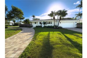 1300 Ne 102nd St Miami Shores, FL 33138 - MLS#A11889827