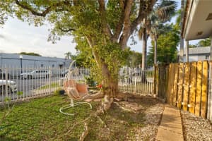 17365 Sw 95th Ave 17365 Palmetto Bay, FL 33157 - MLS#A11889877