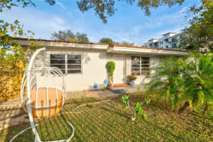 17365 Sw 95th Ave 17365 Palmetto Bay, FL 33157 - MLS#A11889877