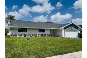 4950 Nw 72nd Ter Lauderhill, FL 33319 - MLS#A11889893