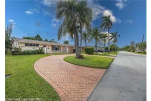 6612 Dahlia Dr Miramar, FL 33023 - MLS#A11889925