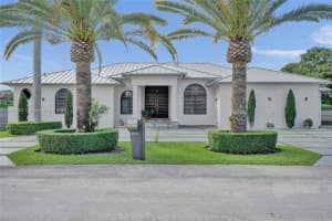 2600 Sw 128th Ct, Miami