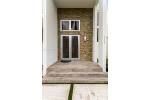 8415 Nw 34th Dr Doral, FL 33122 - MLS#A11889964