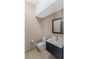 8415 Nw 34th Dr Doral, FL 33122 - MLS#A11889964