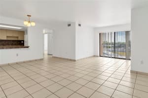 3945 SW 89th Ave #201, Miami, FL 33165, - MLS#A11889974