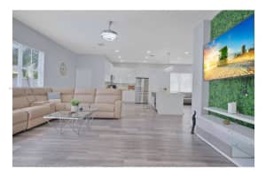 17933 Nw 87th Pl Hialeah, FL 33018 - MLS#A11889995