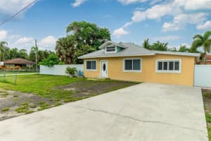 521 S Florida Mango Rd West Palm Beach, FL 33406 - MLS#A11890002
