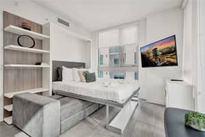 227 Ne 2nd St 1709 Miami, FL 33132 - MLS#A11890006
