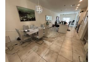8055 Nw 104th Ave 4 Doral, FL 33178 - MLS#A11890056