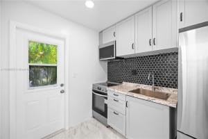 411 Se 3rd Ave 1-5 Hallandale Beach, FL 33009 - MLS#A11890085