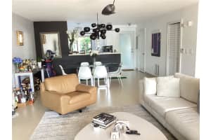 460 Poinciana Dr 1610 Sunny Isles Beach, FL 33160 - MLS#A11890106