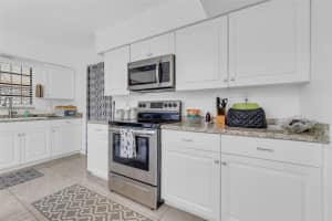 2860 Nw 184th St Miami Gardens, FL 33056 - MLS#A11890122