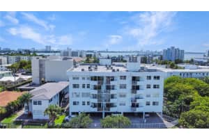 1990 Marseille Dr 501, Miami Beach