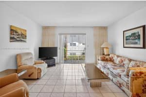 1355 Ne 167th St 214 Miami, FL 33162 - MLS#A11890152