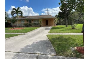 108 Se Soneto Ct Port Saint Lucie, FL 34983 - MLS#A11890185