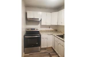 1603 Roseland, Sebring