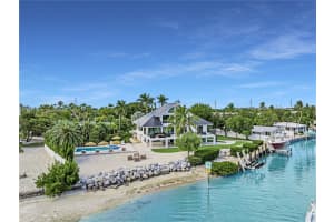 91 Iroquois Dr Islamorada, FL 33036 - MLS#A11890195