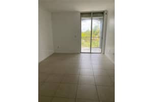 9725 Nw 52nd St 522 Doral, FL 33178 - MLS#A11890270