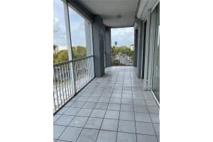 9725 Nw 52nd St 522 Doral, FL 33178 - MLS#A11890270