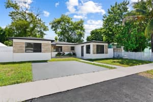 721 SW 5th Ct, Hallandale Beach, FL 33009, Sold 11/26/25