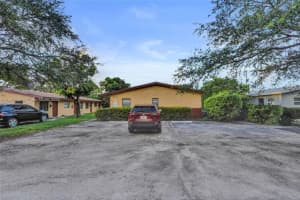 2731 Nw 1st St 3 Pompano Beach, FL 33069 - MLS#A11890358