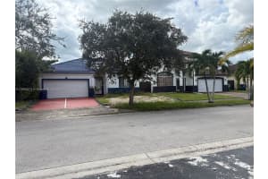 10272 Sw 227th Ln 0 Cutler Bay, FL 33190 - MLS#A11890372