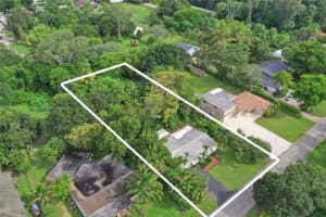 332 Bayberry Dr Plantation, FL 33317 - MLS#A11890406