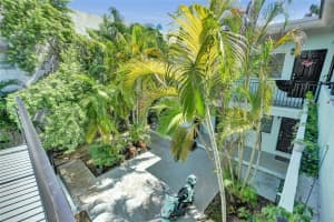 1945 Calais Dr 9 Miami Beach, FL 33141 - MLS#A11890414