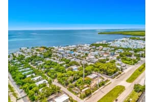 933 Lobster Ln Key Largo, FL 33037 - MLS#A11890433