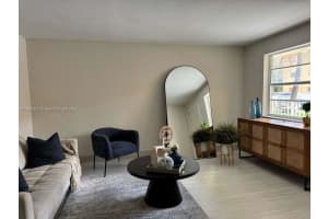 955 W 74 Street 101 Hialeah, FL 33012 - MLS#A11890445