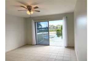 11250 Sw 13th St 201 Pembroke Pines, FL 33025 - MLS#A11890450