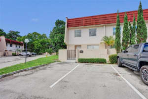 4026 Inverrary Dr 8a Lauderhill, FL 33319 - MLS#A11890514