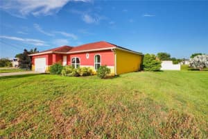 820 Unger Fort Myers, FL 33913 - MLS#A11890540