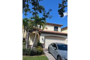8660 Nw 101st Pl . Doral, FL 33178 - MLS#A11890542