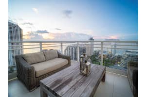900 Brickell Key Blvd 2204 Miami, FL 33131 - MLS#A11890566