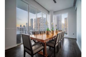 900 Brickell Key Blvd 2204 Miami, FL 33131 - MLS#A11890566