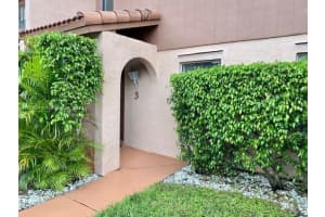 3 Laredo Pl 6-10 Davie, FL 33324 - MLS#A11890624