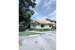 150 Sw 97th Ave Pembroke Pines, FL 33025 - MLS#A11890642