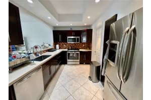 10807 Nw 84th Ln 10807 Doral, FL 33178 - MLS#A11890648