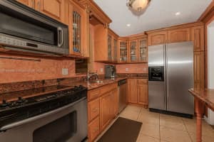 3990 Nw 42nd Ave 302 Lauderdale Lakes, FL 33319 - MLS#A11890698