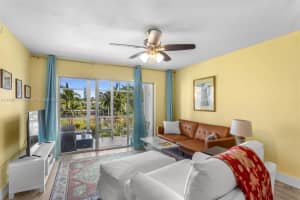 2970 Ne 16th Ave 208 Oakland Park, FL 33334 - MLS#A11890717