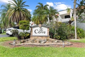 361 Fern Dr 7-3, Weston