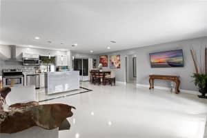 8517 Nw 57th Ct, Tamarac