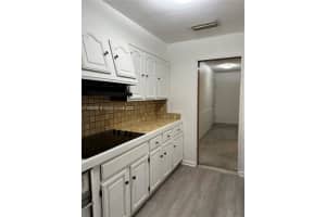 2816 Sw 14th Dr 2816 Other, FL 32608 - MLS#A11890856