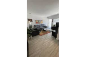 95 Edgewater Dr 104 Coral Gables, FL 33133 - MLS#A11890880