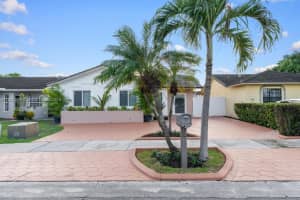 1112 Sw 138th Pl, Miami