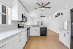 18270 Nw 19th St Pembroke Pines, FL 33029 - MLS#A11890896